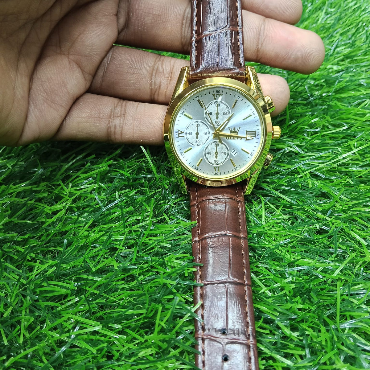 Fashionable Glass Quartz Analog Men's Watch