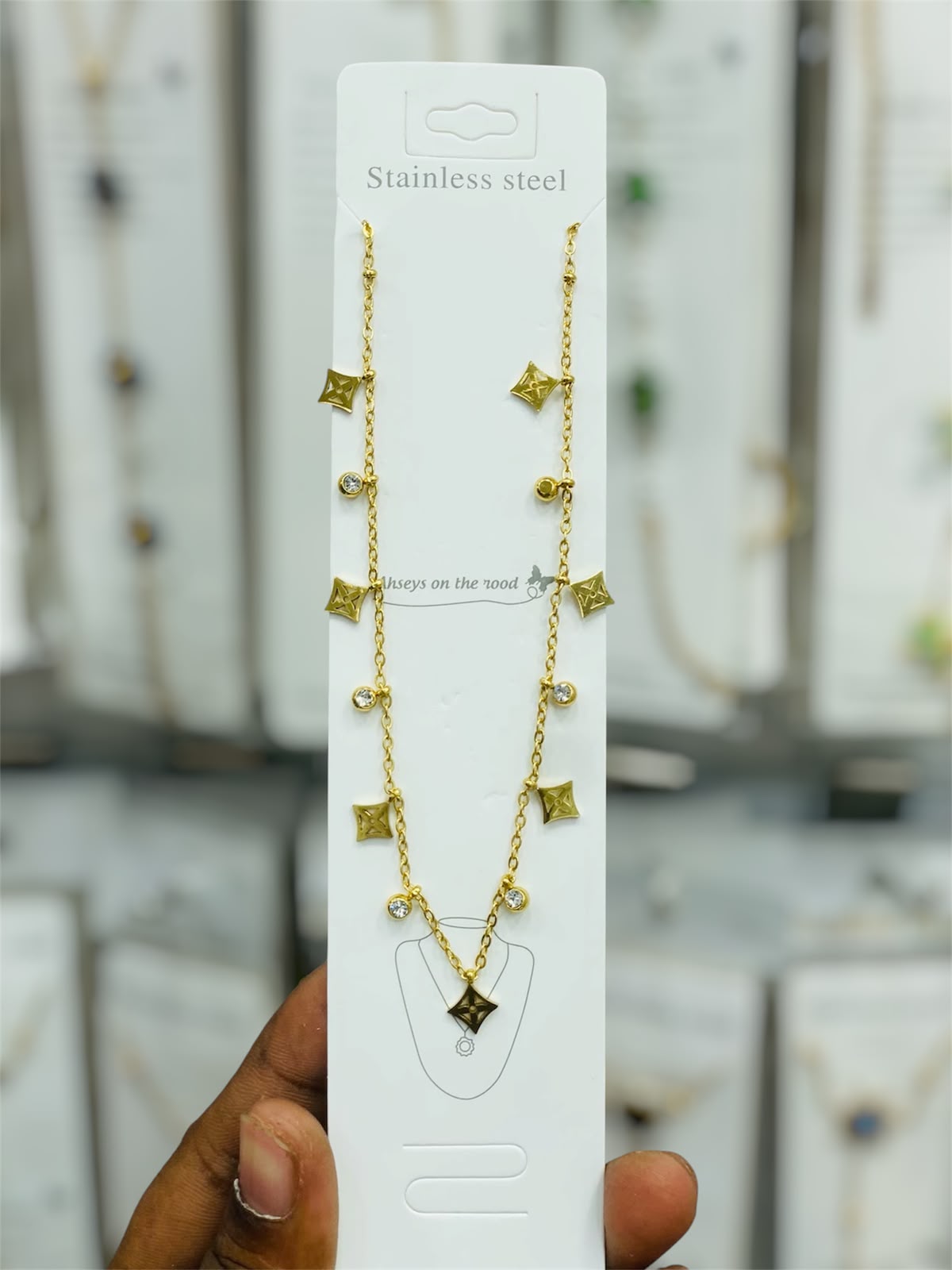 A premium four-point star charm necklace to elevate the elegance of any outfit!