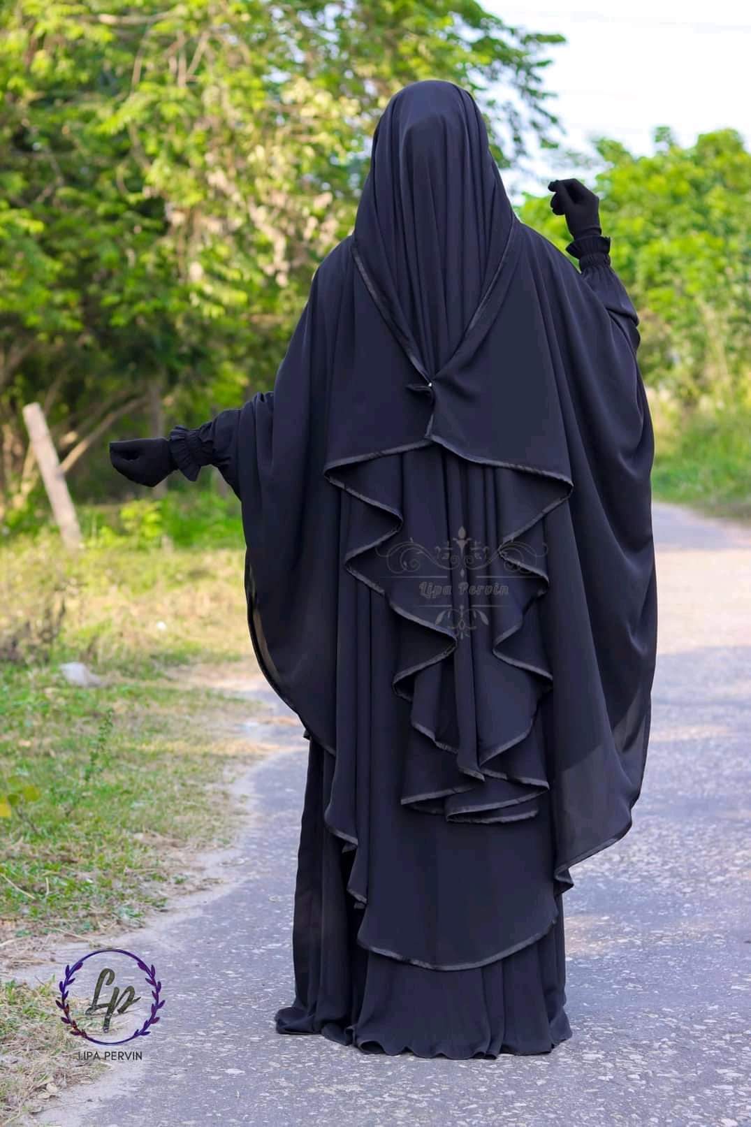 Jakiya Burka Set
