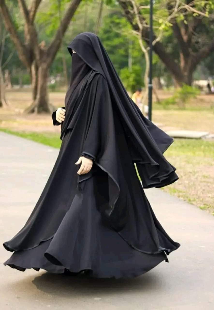 Jakiya Burka Set