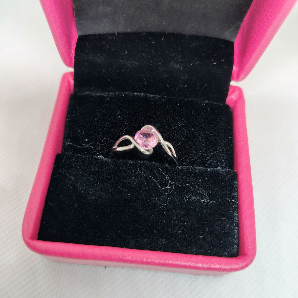 Infinity Noir Stone Ring