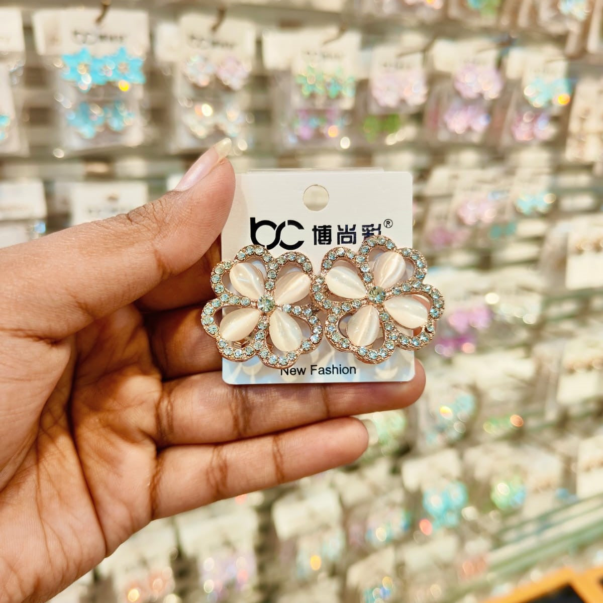 Sparkling Floral Cat-Eye Stone Stud Earrings