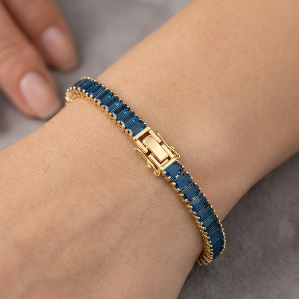 ColorMix Elegant Crystal Bracelet