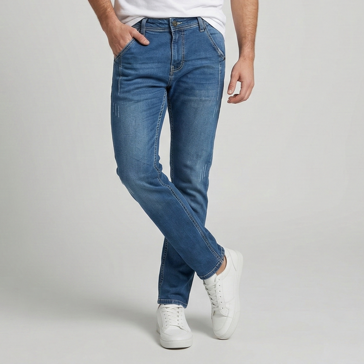 American Eagle Blue Jeans For Man