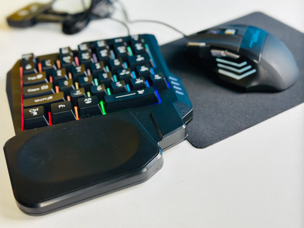 5-in-1 Mobile Gaming Combo Pack – Phone Stand, Keyboard & Mouse Converter Kit for Enhanced Precision, Ergonomic Comfort & Console-Like Mobile Gaming