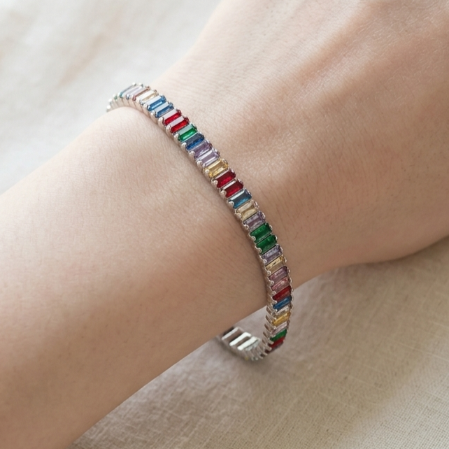 ColorMix Elegant Crystal Bracelet