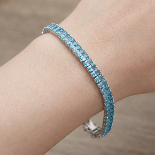 ColorMix Elegant Crystal Bracelet